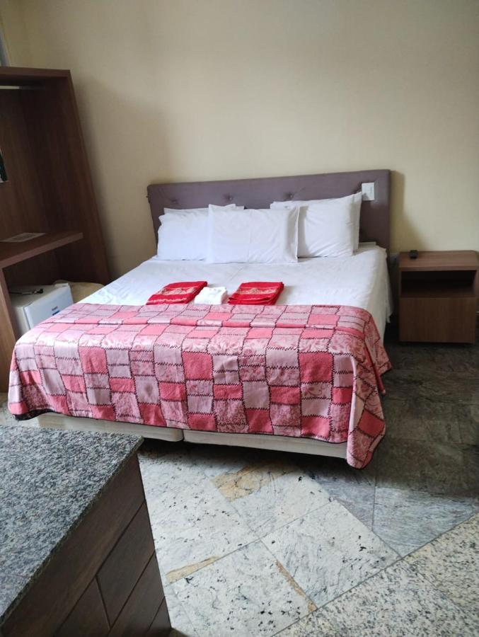 Hotel Pousada Beija Flor Poços de Caldas Buitenkant foto