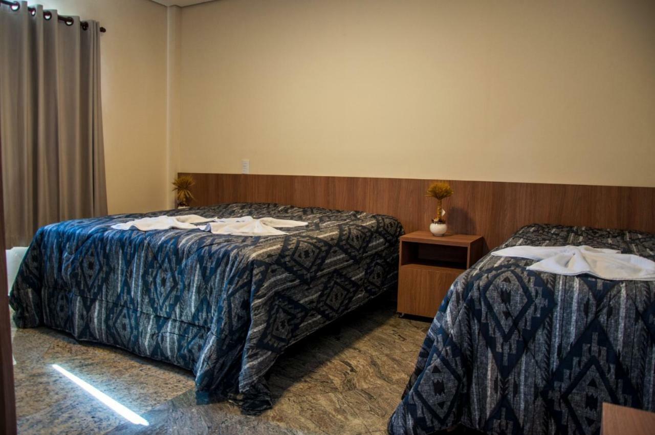 Hotel Pousada Beija Flor Poços de Caldas Buitenkant foto